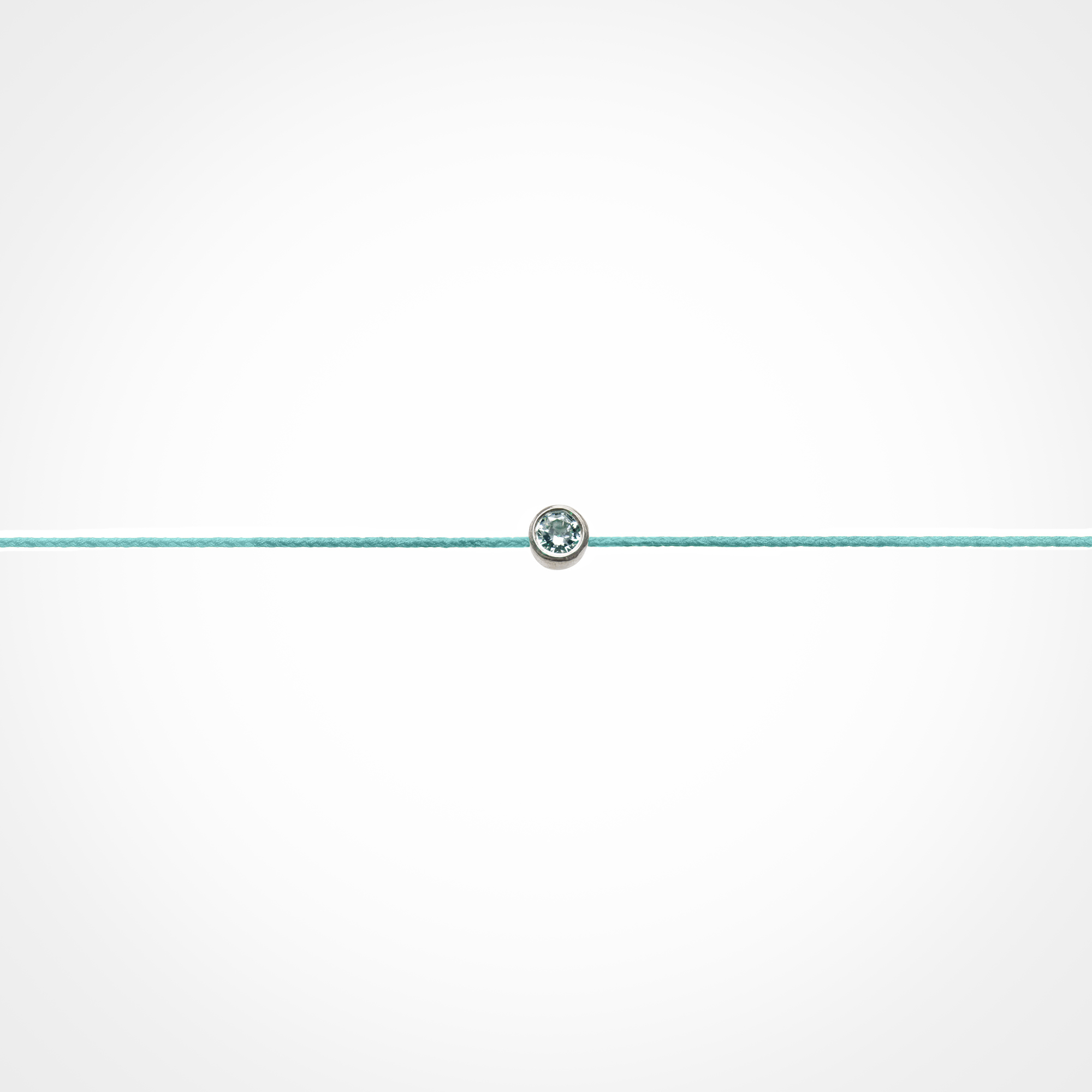 Náramok Zirkon LIGHT BLUE na šnúrke striebro